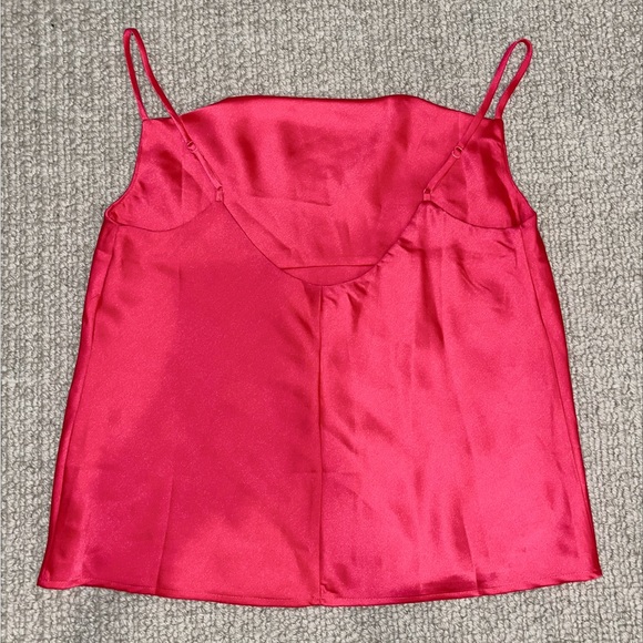 Revolve Top - Picture 4 of 5